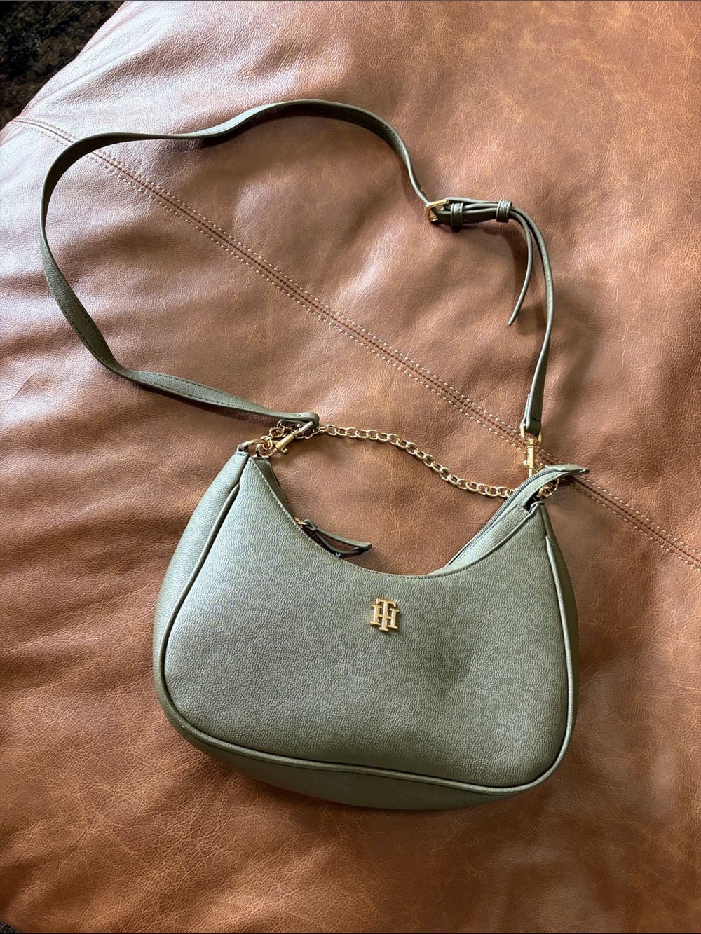 Tommy Hilfiger Olive Green Pebbled Leather Shoulder Bag with Gold Chain